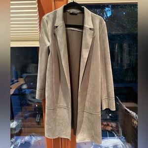 Zara’s Green Suede mid-length Jacket
